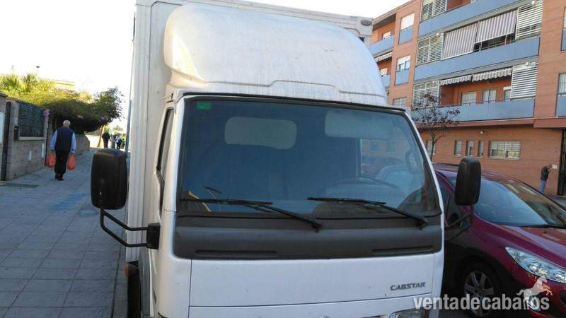 Se vende camion 