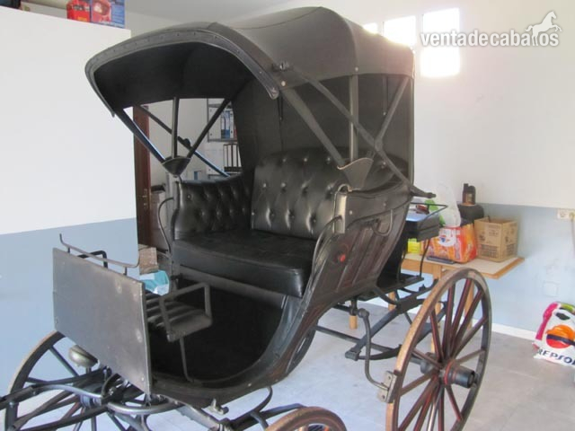 VENDO CARRUAJE ANTIGUO 
