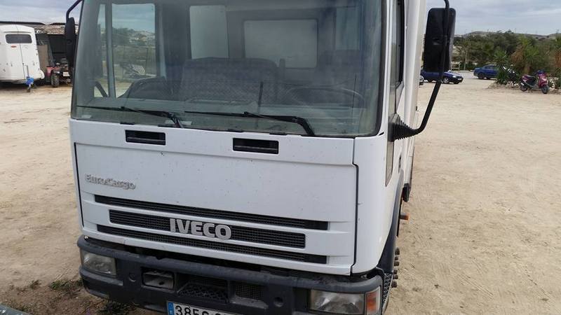CAMION DE CABALLOS