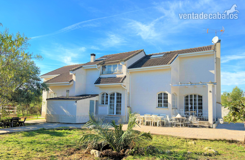 FINCA URBANA CON INSTALACIONES HIPICAS Y CODIGO REGA Valdetorres de Jarama