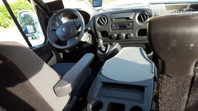 RENAULT MASTER 85.000 KMS 18.500 € IVA incluido