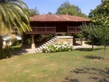 Finca, chalet de lujo con cuadras y picadero.