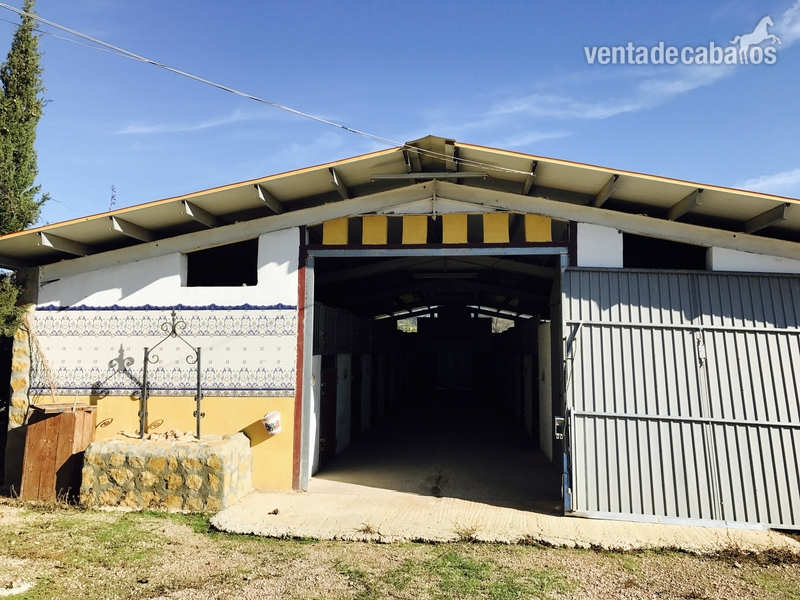 Se vende centro hípico muy bonito cerca de los puertos de caro  Xerta