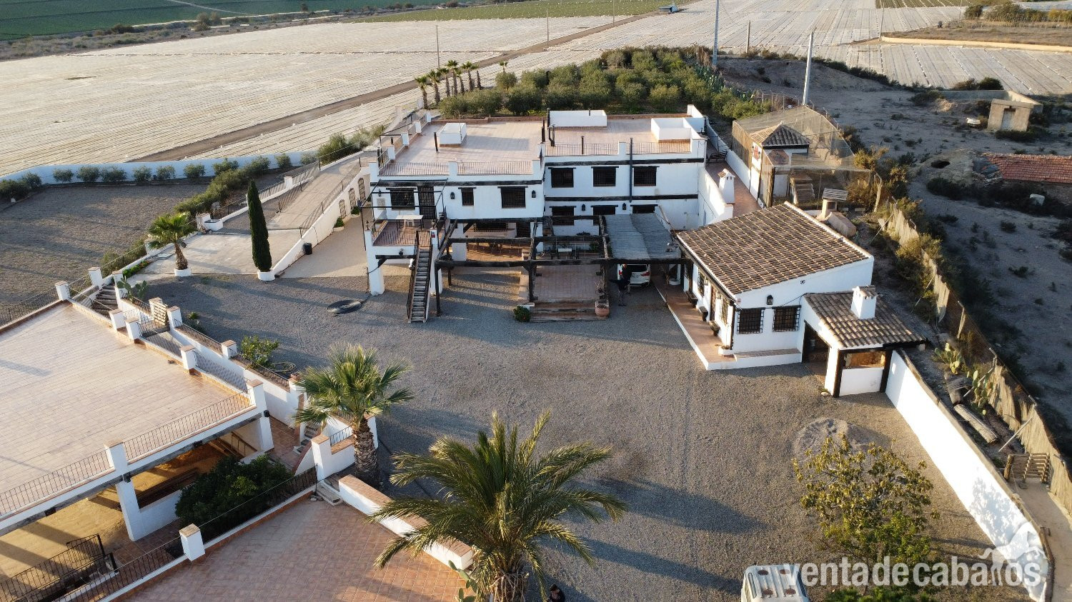 Finca de Ensueño: a 5 minutos del mar, ideal para turismo y caballos
