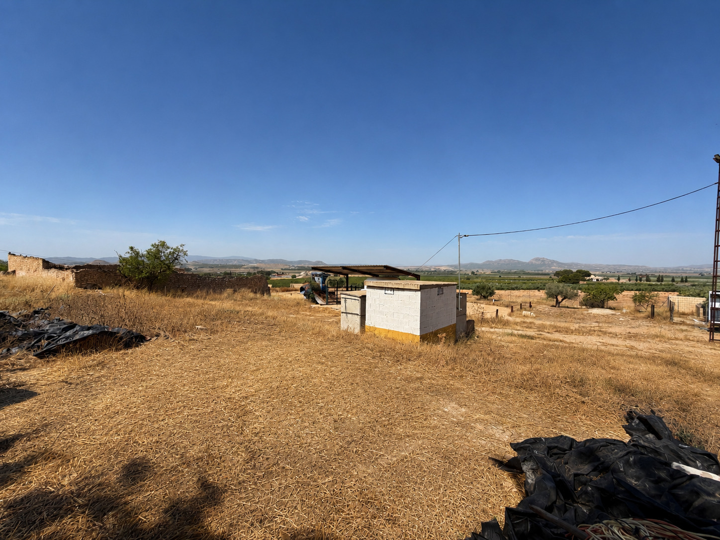 Finca ecuestre - FINCA ECUESTRE CON PROYECTO DE VIVIENDA in villena