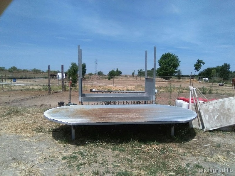 OPORTUNIDAD. Henera de exterior con techo